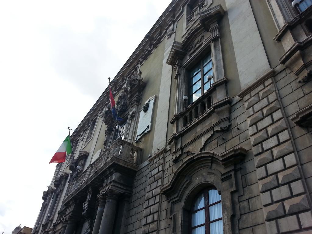 B&B United States Of Europe Catania Exterior foto